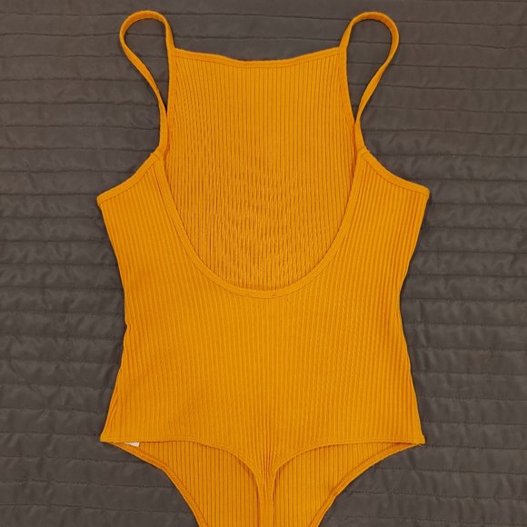 Aritzia Wilfred Annecy Yellow Bodysuit - Picture 3 of 7